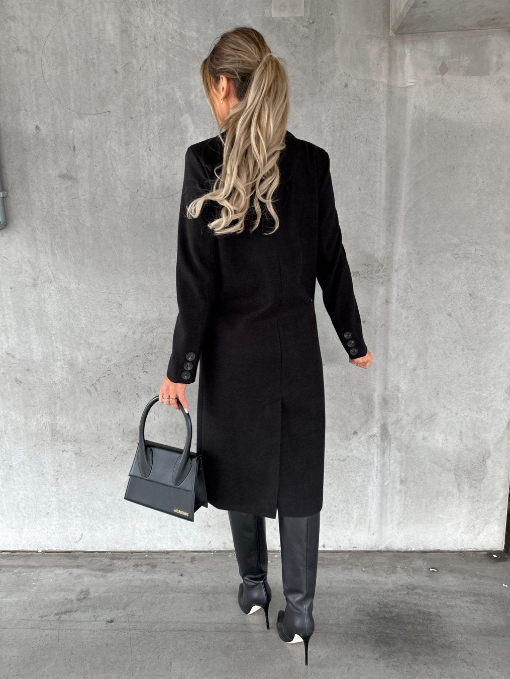 Averra™ - Classic Elegant Long Coat